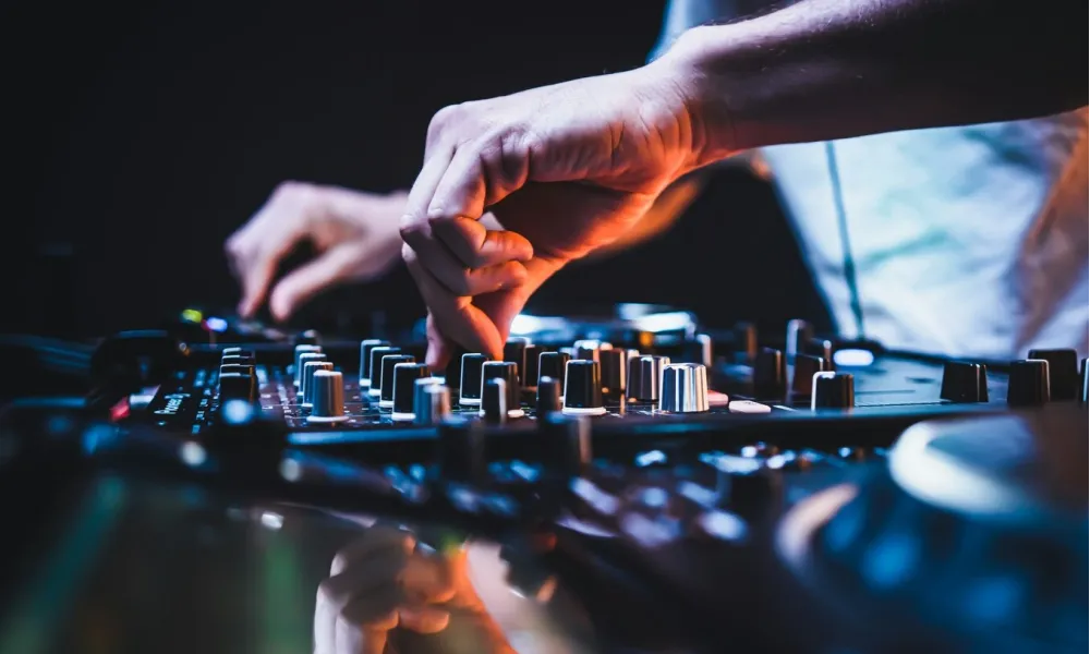 DJ catering
